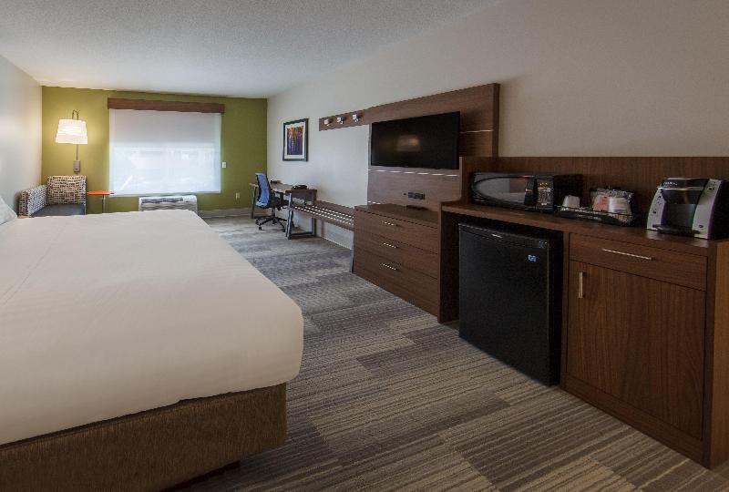 חדר סטנדרט מותאם לאדם עם מוגבלויות, Holiday Inn Express Gatlinburg Downtown, An Ihg