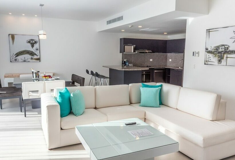 套房, Residences at The Fives