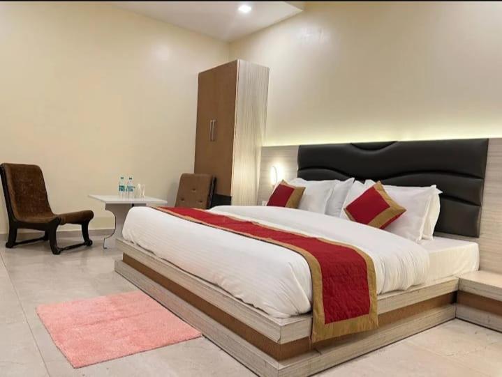 اتاق اکونومی, White Orchid Dalhousie  Second Building
