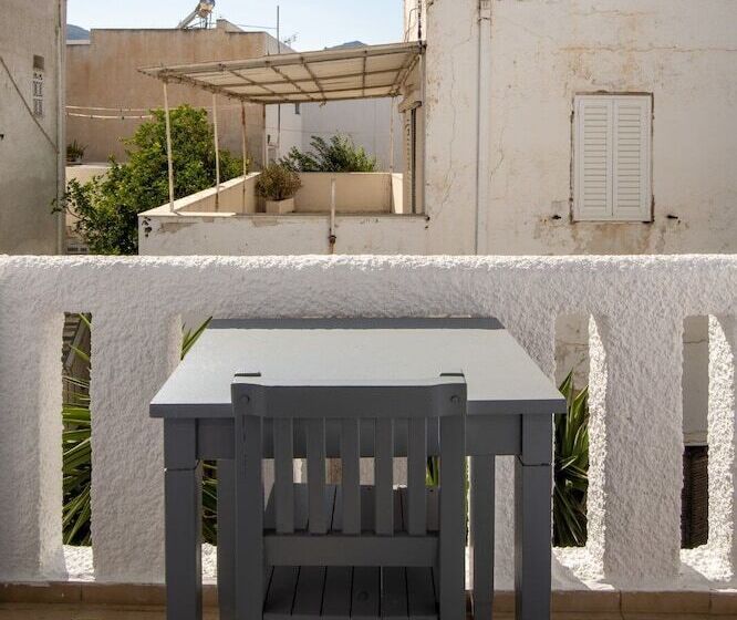 Номер Стандарт с Балконом, Eleios Hotel Serifos