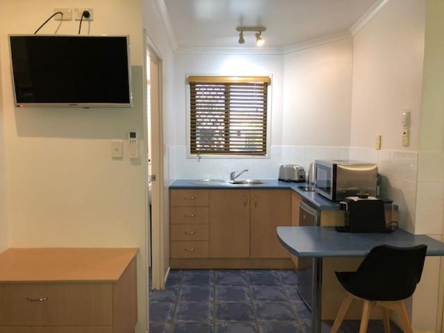 스탠다드 스튜디오, Central Studio Accommodation