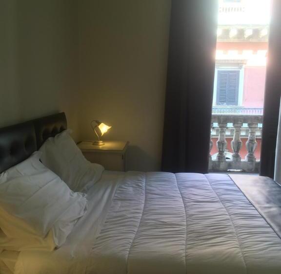 غرفة قياسية سرير كينج, Umberto House Catania