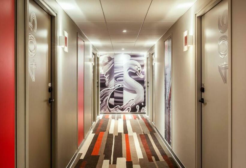 Номер Стандарт, Ibis Saint Quentin En Yvelines Velodrome