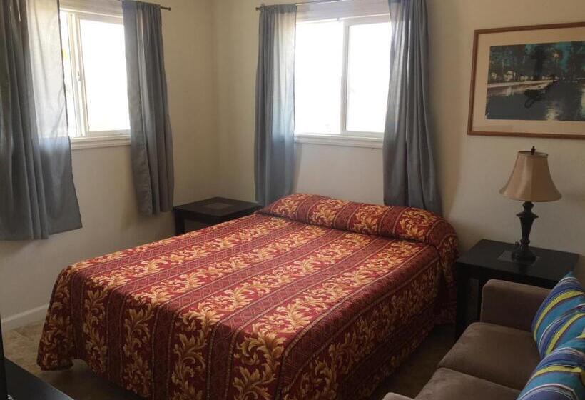 Апартаменты 1 Спальня с Террасой, The Shores Inn