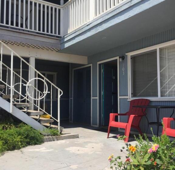 Апартаменты 1 Спальня с Террасой, The Shores Inn