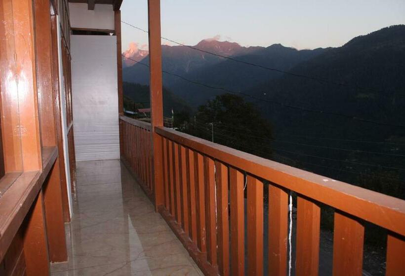 Семейный Номер Вид на Горы, Mannat Sach Pass