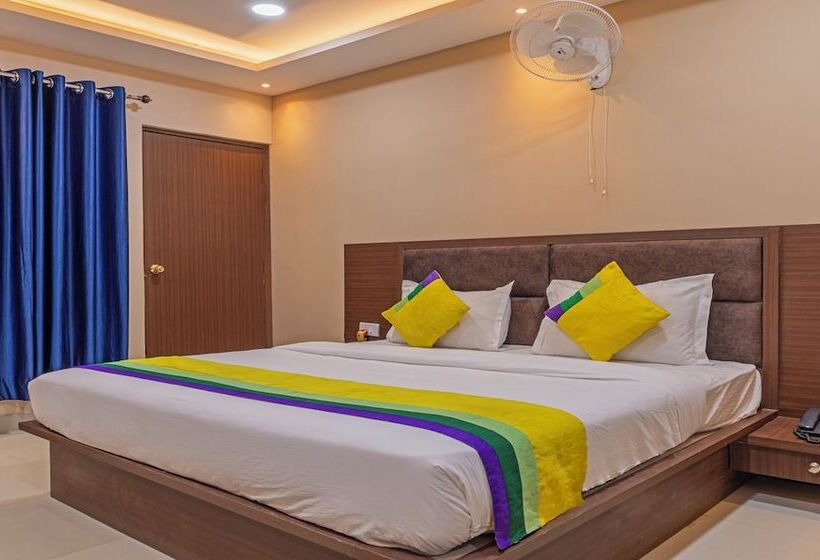 Quarto Estandar, Itsy Hotels Kashi Grand, Bhu