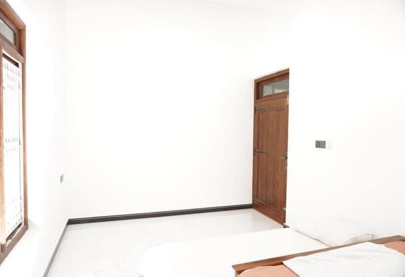 Трехместный Номер Комфорт, Uthayam Guest House