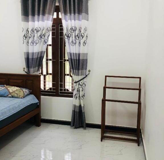 Номер Стандарт, Uthayam Guest House