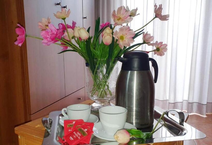 اتاق استاندارد سه نفره, Ristorante L'orizzonte