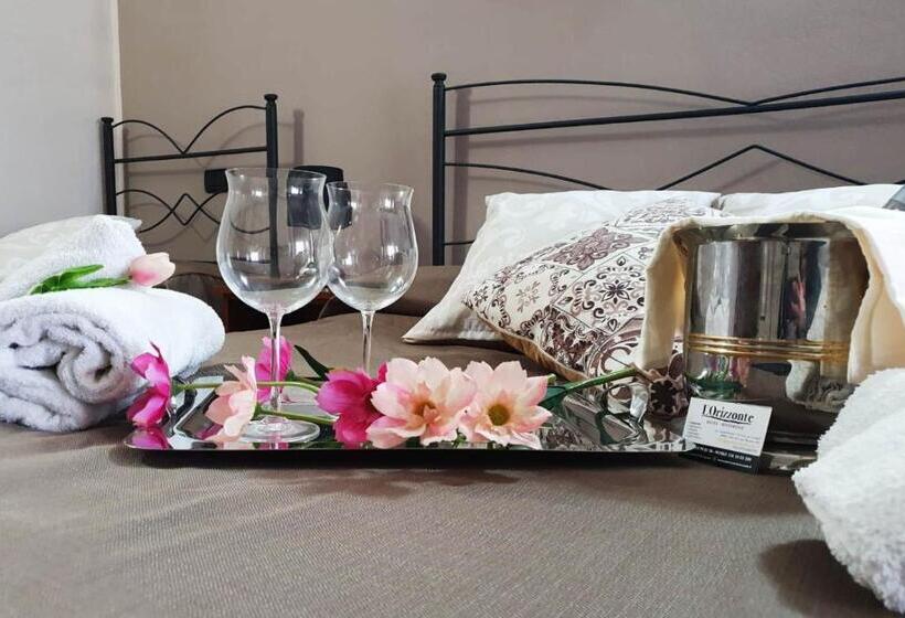 اتاق استاندارد چهار تخته, Ristorante L'orizzonte
