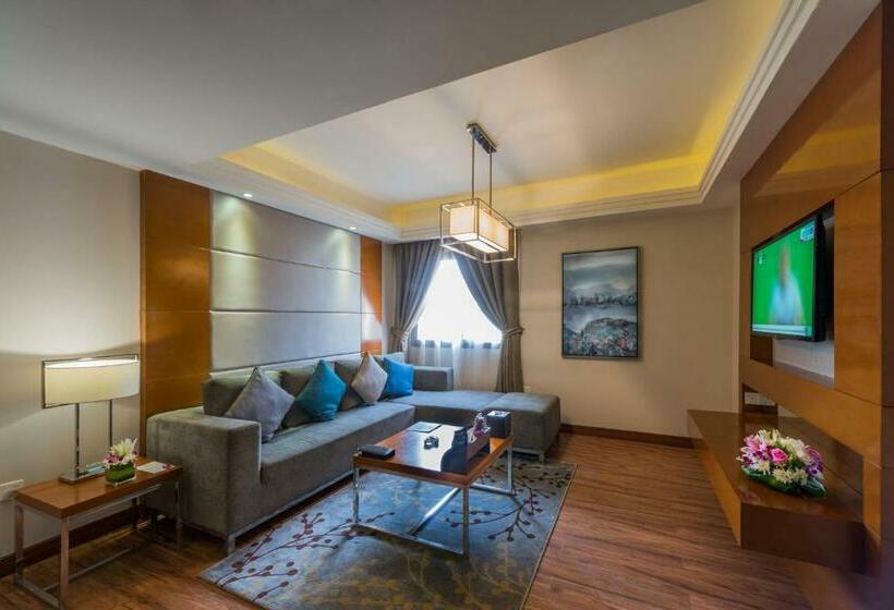 Полулюкс, Boudl Al Qasr