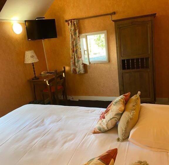 Номер Стандарт, Hostellerie Du Chateau