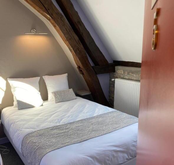 Номер Стандарт, Hostellerie Du Chateau