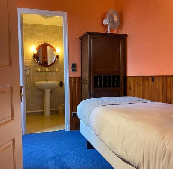 Номер Стандарт Трехместный, Hostellerie Du Chateau