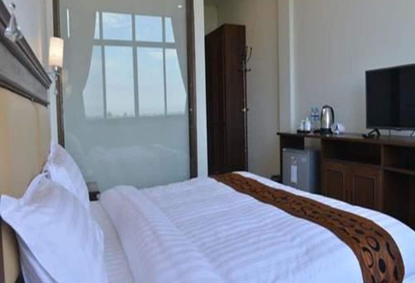 Deluxe Room, Myitkyina