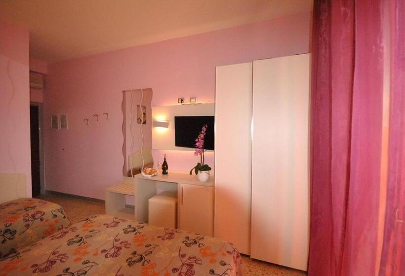 Quarto Triplo Deluxe, Prestigio