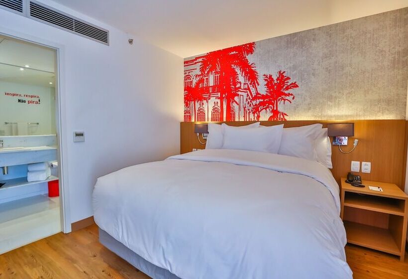 استودیو استاندارد با تخت کینگ, Radisson Red Campinas