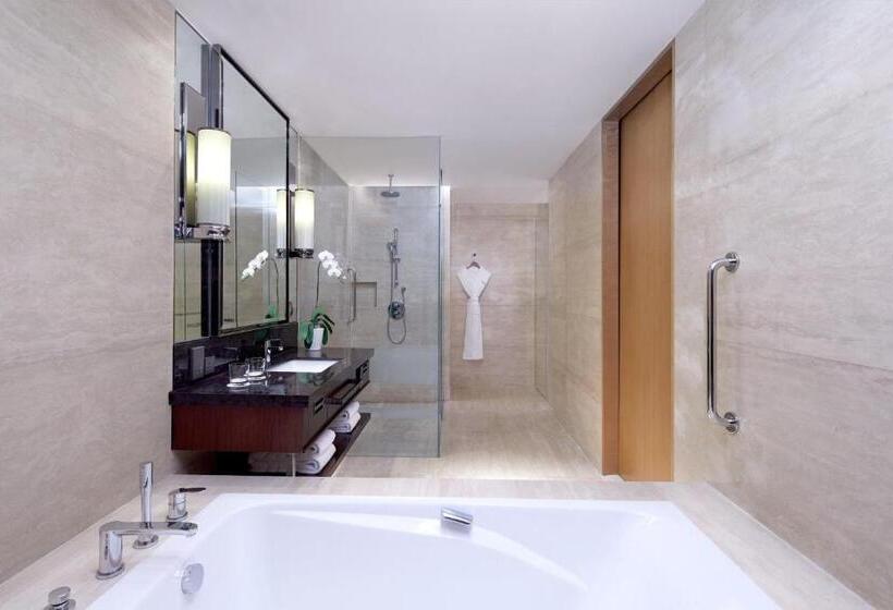 Люкс Executive Кровать Кинг, The Westin Jakarta