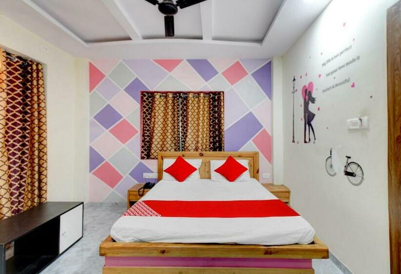 Трехместный Номер Классика, Oyo Flagship Hotel Holiday Prime