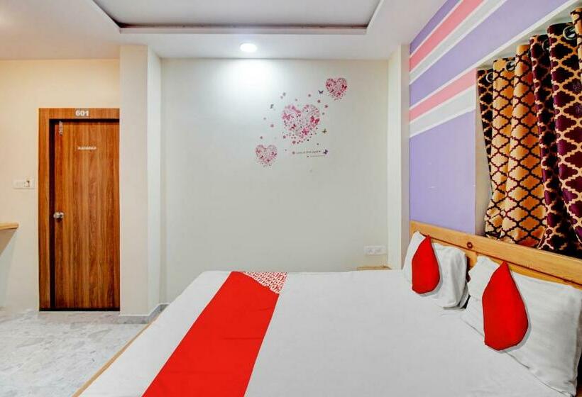 Трехместный Номер Классика, Oyo Flagship Hotel Holiday Prime