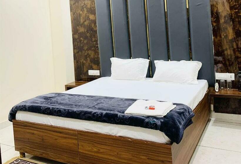 اتاق لوکس, The R Motel Phagwara City    Full Privacy & Security    Family,corporate,couples Favorite