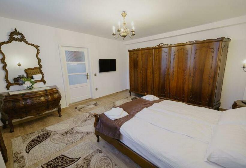 اتاق لوکس, Casa Baronului
