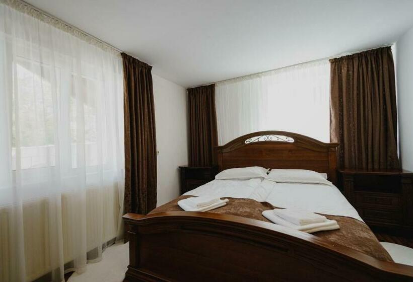 آپارتمان 2 خوابه, Casa Baronului