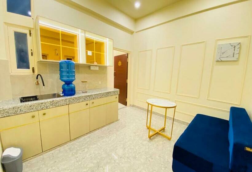 Стандартный Номер Кровать Кинг, Golden Lotus Varanasi