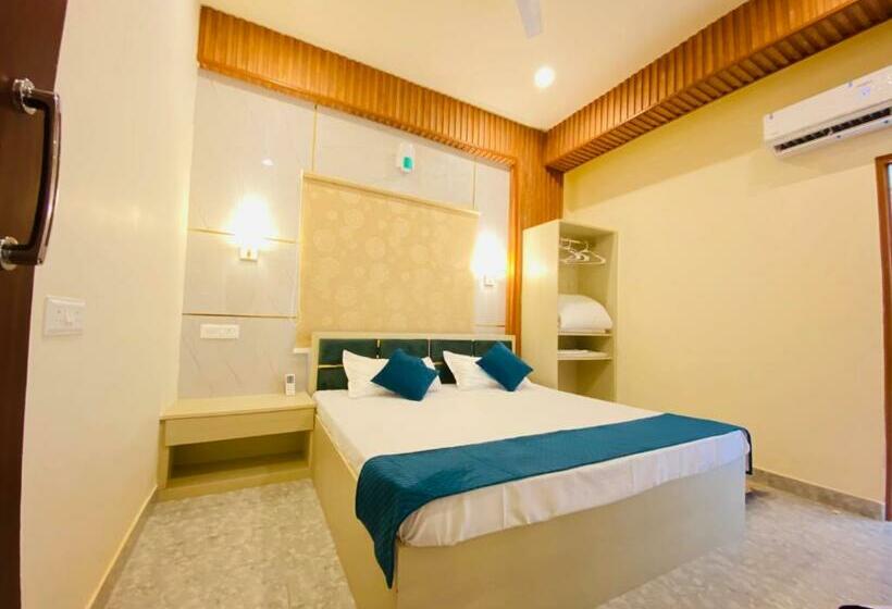 Стандартный Номер Кровать Кинг, Golden Lotus Varanasi