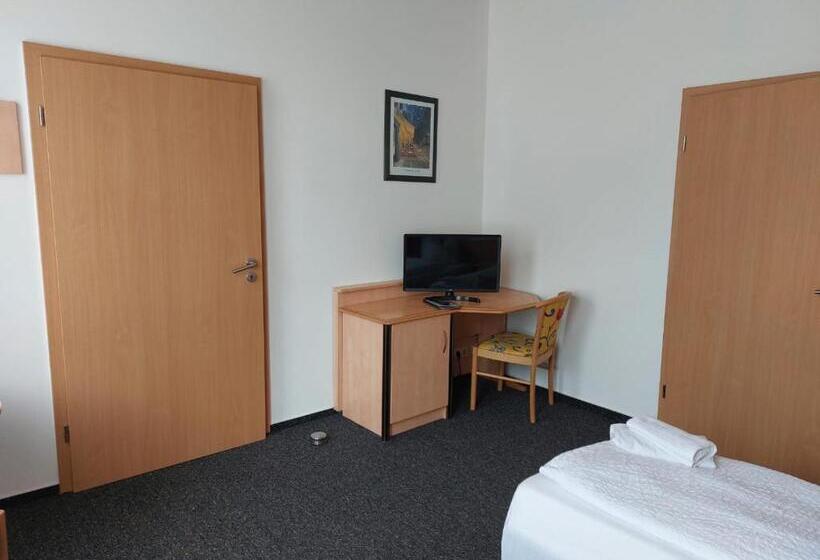 基本三人间, Gästezimmer Gasthof Becker