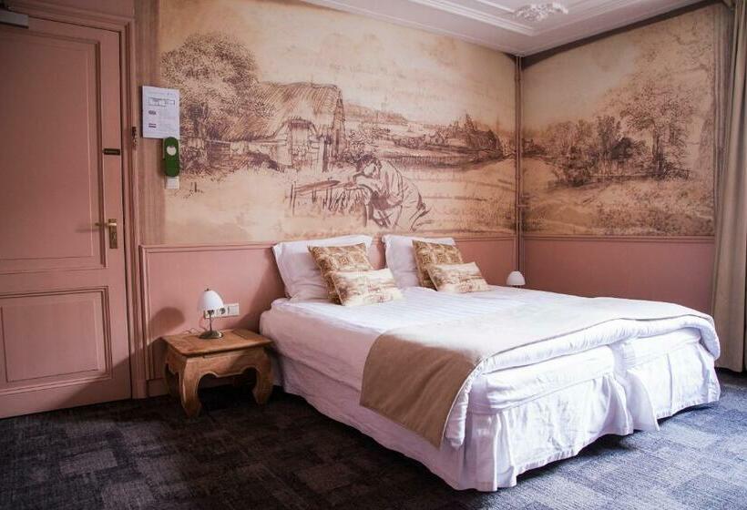 Standard Room, T