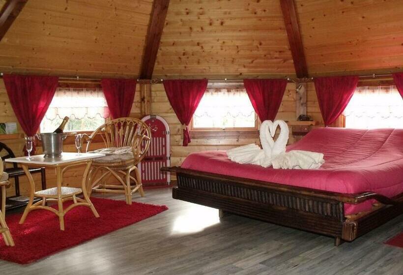 Номер Стандарт, Escapade Romantique: Cabane Avec Terrasse Panoramique, Poêle à Bois Et éclairage Multicolore   Fr 1