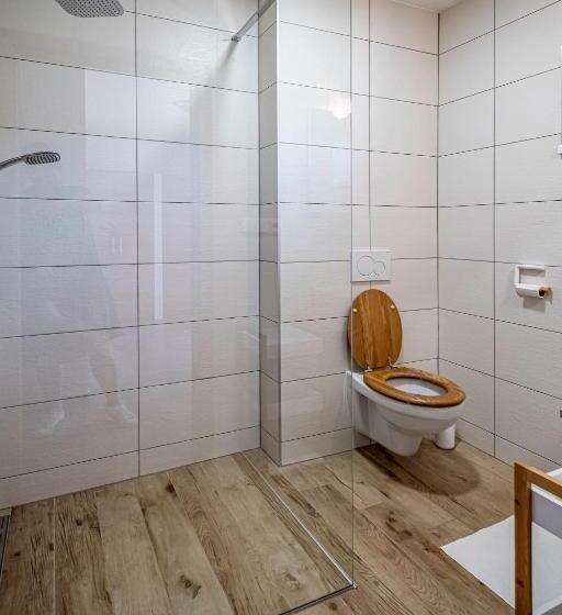 Апартаменты 2 Спальни, U Katalpy