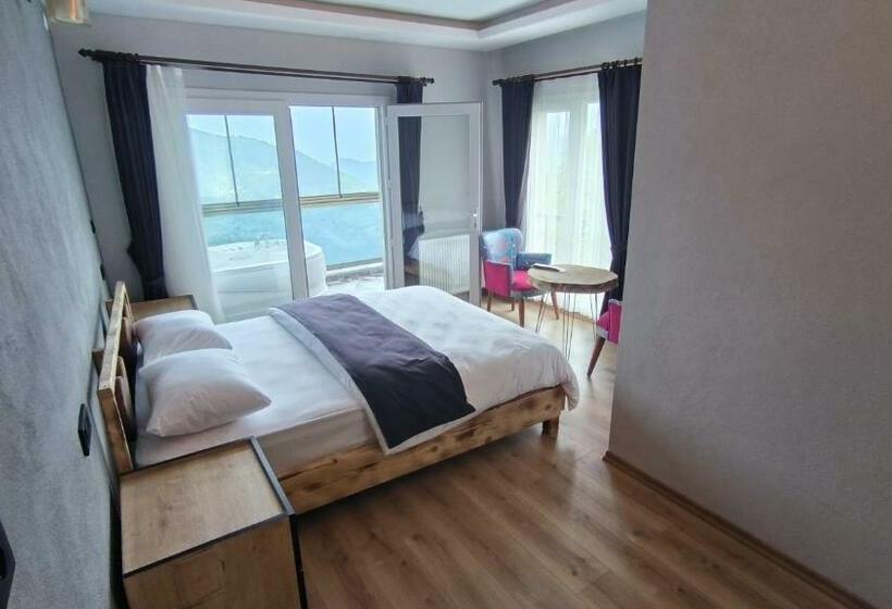 Номер Стандарт с Балконом, Burahan Suite