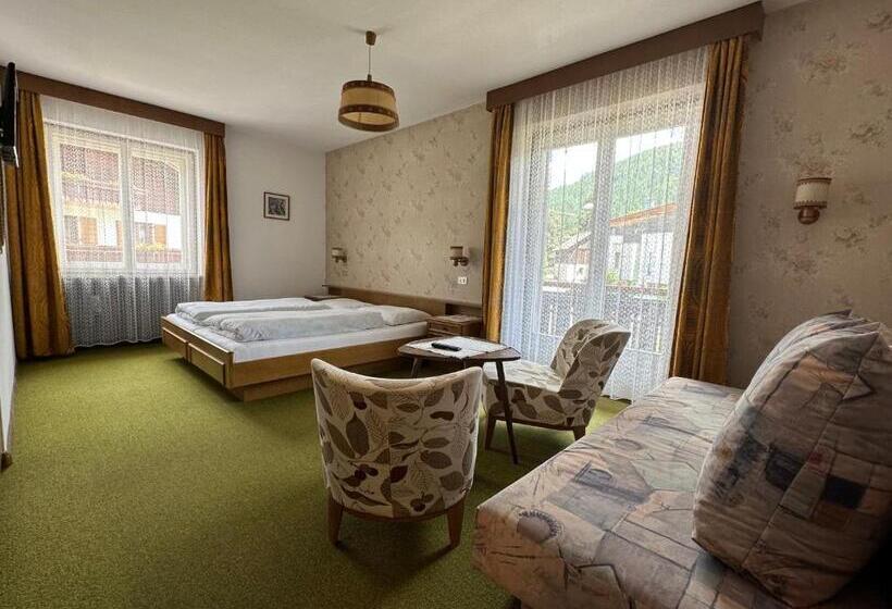 Стандартный внешний трехместный номер с ванной комнатой, B&b & Apartments Gasser