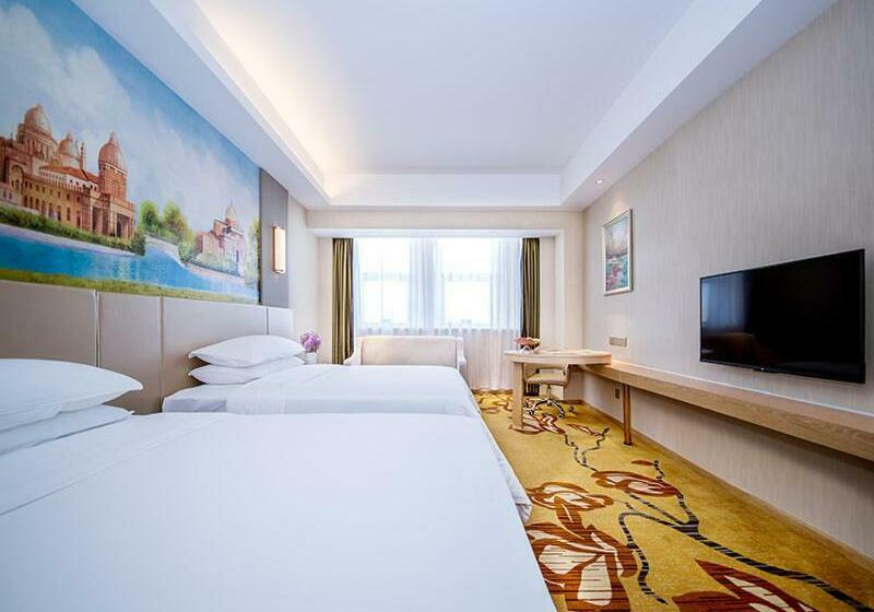 Номер Superior, Vienna International Hotel Hubei Zhongxiang Zhongbai Square