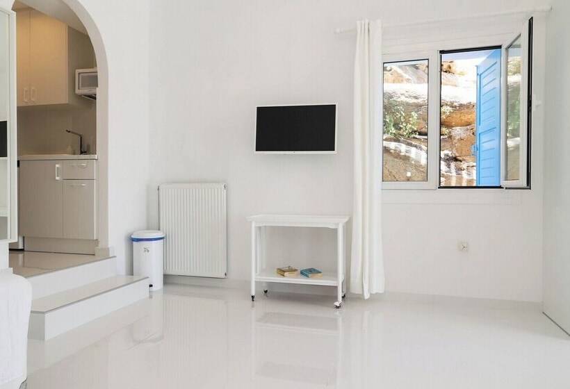 דירת חדר נוף לים, Adikri Villas & Suites