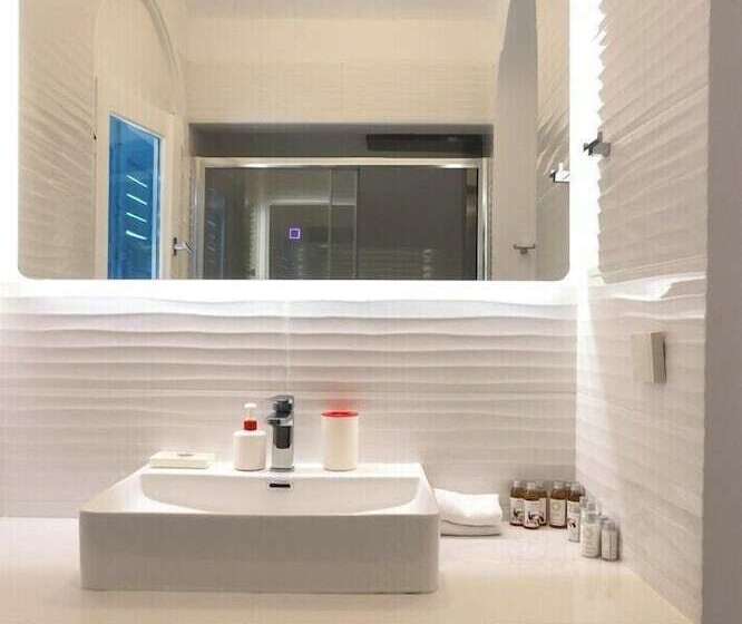 דירת חדר נוף לים, Adikri Villas & Suites