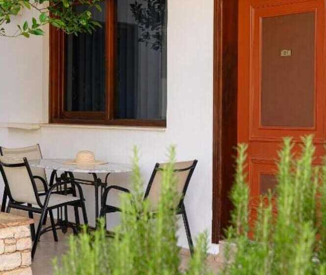 带1个卧室带花园景观的公寓, Anthos Apartments