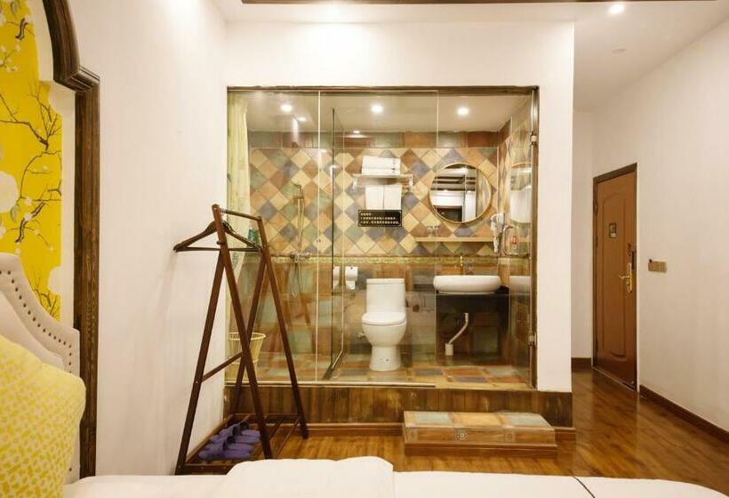 Номер Superior Вид на Сад, Fenghuang Slowly Time Inn