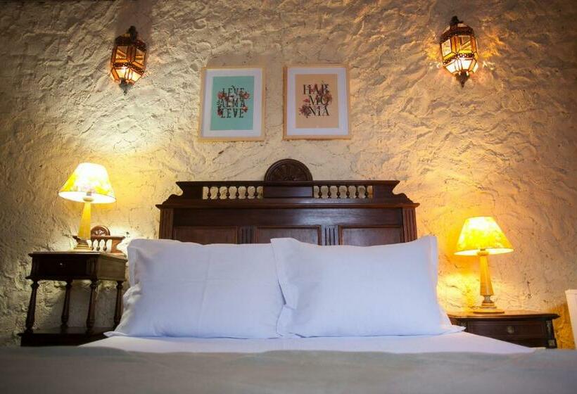 Номер Стандарт, Almaserra Vila