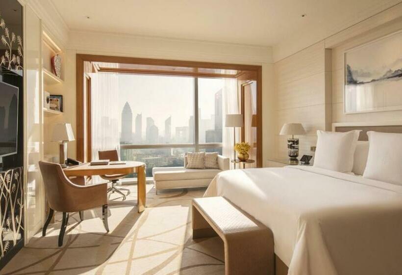 اتاق لوکس با تخت بزرگ, Four Seasons Hotel Tianjin