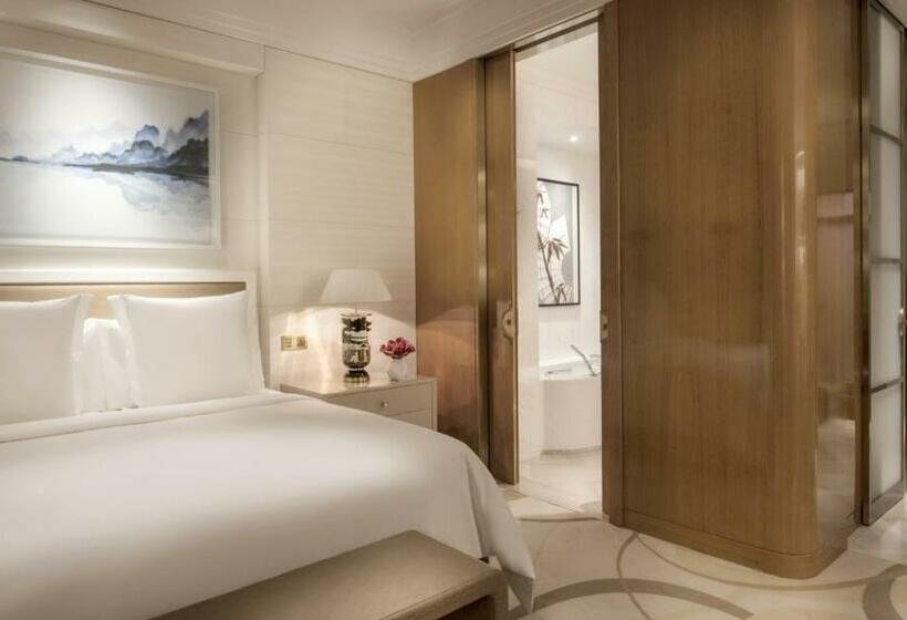 اتاق لوکس با تخت بزرگ, Four Seasons Hotel Tianjin