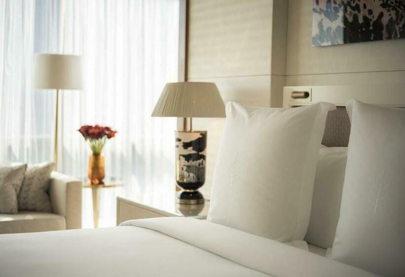 اتاق لوکس با تخت بزرگ, Four Seasons Hotel Tianjin