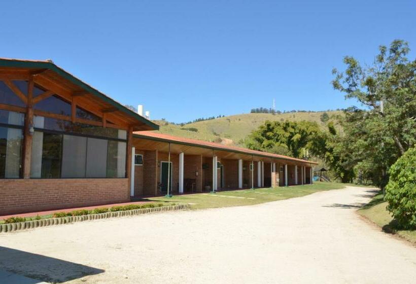 스탠다드 트리플 룸, Bougainville Hotel Fazenda