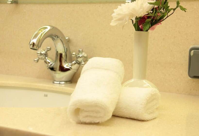 سوییت اجرایی, Thousand Nights Hotel Amman