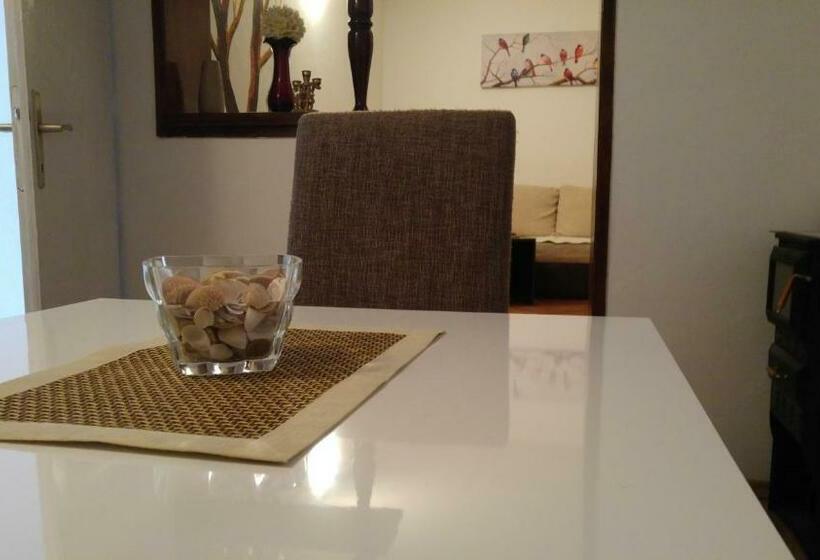 سوییت, Casa Calda Apartments