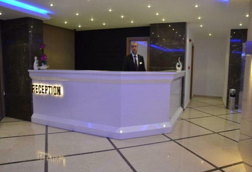 Трехместный Номер Базовый, Emin Otel