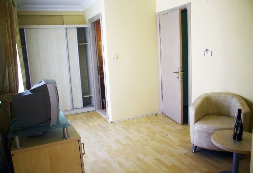 Suíte Familiar, Isik Otel
